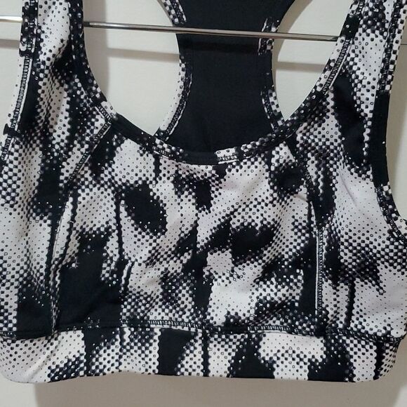 Calvin Klein performance quick dry sports bra - Picture 3 of 7